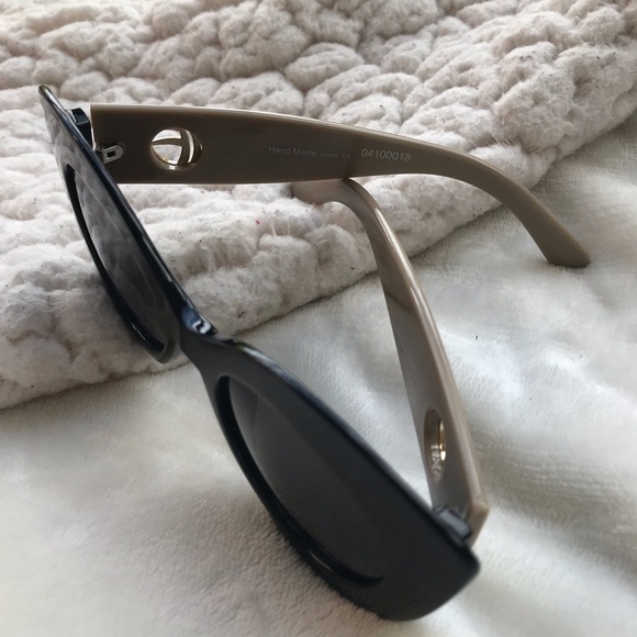 beautiful woman sunglasses - Picture 3 of 3